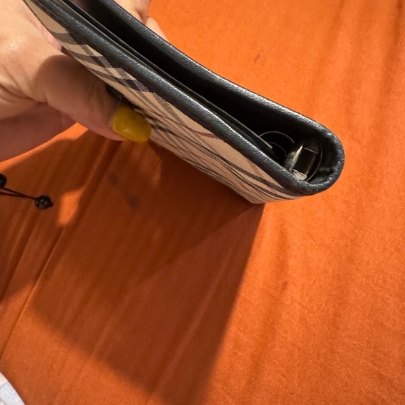 Burberry Plaid Checkered Agenda - Picture 4 of 7